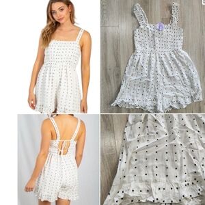 Polka Dot Off White Sleeveless Woman's Cute Spring Summer Romper✨️ (S)